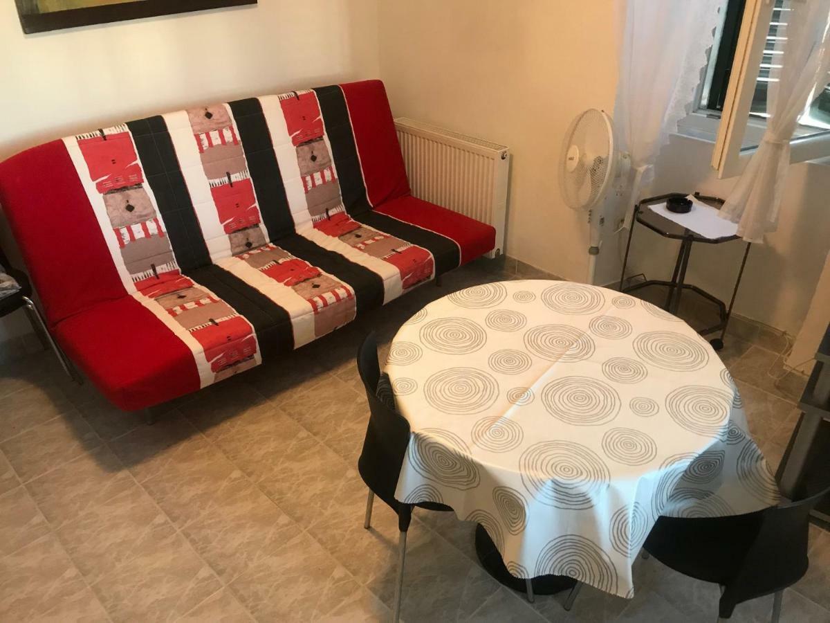 Apartman Gracin Primošten Eksteriør bilde